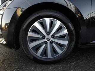 Superb Kombi STYLE 2,0 TDI DSG - Image 18