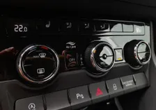 Karoq DRIVE 4x4 2,0 TDI DSG - Image 7