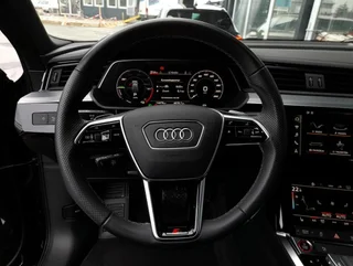 e-tron SB 95 quattro S-LINE - Image 10