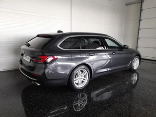 520 d Touring LUXURY LINE 4x4 Aut - Image 2