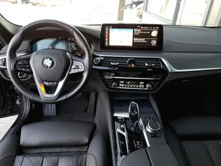 530 d Touring LUXURY LINE Aut - Image 3