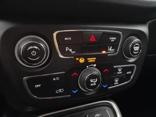 Compass LONGITUDE 4x4 2,0 Aut - Image 5