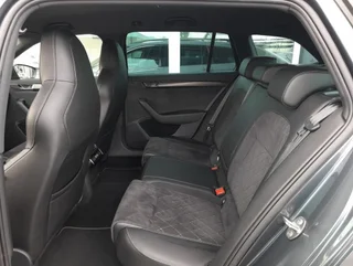 Superb Kombi SPORTLINE PHEV 156/218 DSG - Image 13