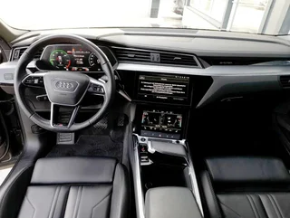 e-tron B 50 quattro S-LINE - Image 4