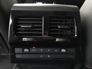 Touareg ELEGANCE V6 4x4 PHEV DSG - Image 15