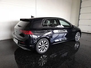 Golf VIII ACTIVE 2,0 TDI DSG - Image 2