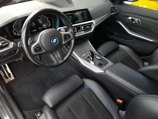 330 e PHEV 4x4 Touring Aut. - Image 10