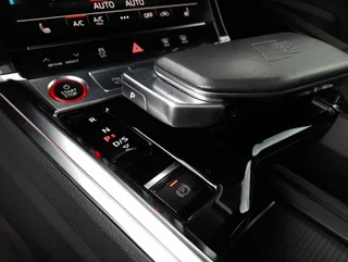 e-tron SB 95 quattro S-LINE - Image 8