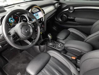 Cooper SE YOURS TRIM Aut - Image 4