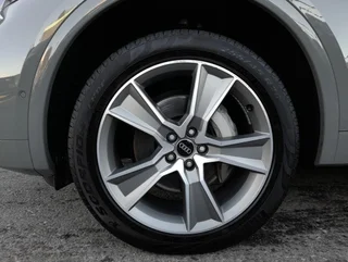 Q5 S-LINE TFSIe quattro PHEV S-tr - Image 16