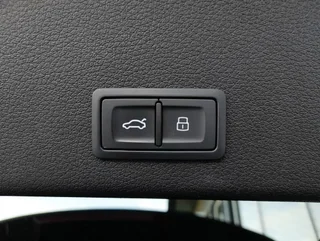 e-tron 55 quattro S-LINE BLACK EDITION - Image 17