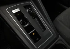 Golf VIII Variant LIFE 2,0 TDI DSG - Image 8