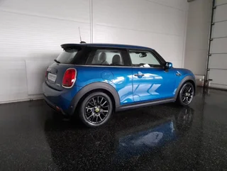 Cooper SE 32,6kWh Aut - Image 2