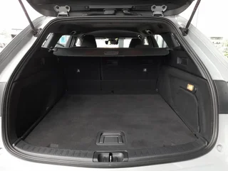 Corolla TOURING SPORTS 2,0 Hybrid Aut - Image 13