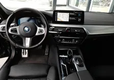 530 e TOURING M-SPORT 4x4 Aut - Image 3