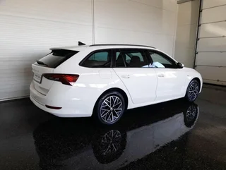 Octavia Combi 2,0 TDI DSG - Image 2