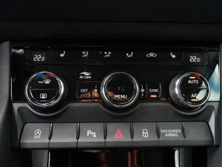 Karoq STYLE 4x4 2,0 TDI DSG - Image 7