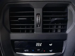 330 e PHEV 4x4 Touring Aut. - Image 12