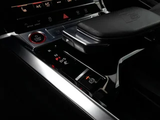 e-tron 95 quattro S-LINE - Image 8