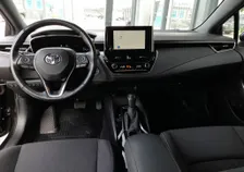 Corolla Kombi 1,8 Hybrid Aut - Image 3