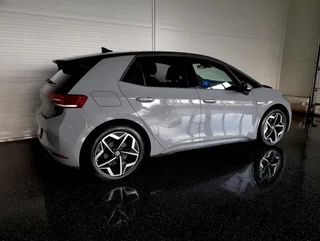 ID 3 PURE PERFORMANCE Upgrade 45kWH - Image 2