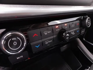 Compass "ALL BLACK" PHEV 4x4 Aut. - Image 5