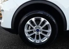 Kuga TITATIUM 2,5 Duratec PHEV Aut - Image 15