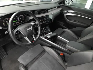 e-tron 50 quattro S-LINE BLACK EDITION - Image 11