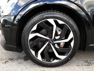 e-tron SB 50 quattro S-LINE - Image 16