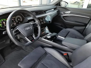 e-tron 50 quattro S-LINE BLACK - Image 12