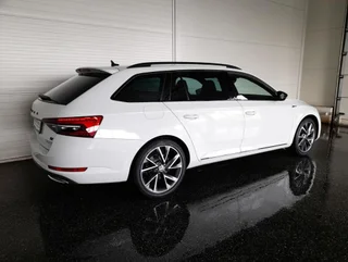 Superb Kombi SPORTLINE 156/218 PHEV DSG - Image 2