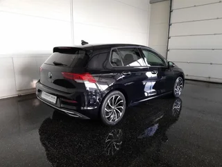 Golf VIII ACTIVE 2,0 TDI DSG - Image 2