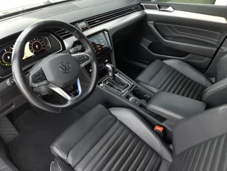 Passat Variant GTE e-Hybrid DSG - Image 10