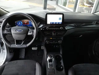 Kuga ST-LINE X 2,5 DURATEC PHEV Aut - Image 3