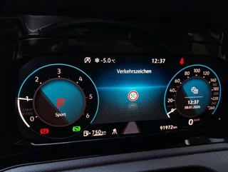 Golf VIII ACTIVE 2,0 TDI DSG - Image 8