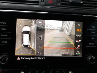 Superb Kombi SPORTLINE PHEV 156/218 DSG - Image 4