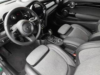 Cooper SE ESSENTIAL 32,6kWh Aut - Image 10