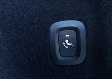 XC60 T6 R-DESIGN 4x4 PHEV Aut - Image 17