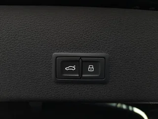 e-tron SB 50 quattro S-LINE - Image 14