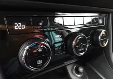 Superb Kombi STYLE 2,0 TDI 4x4 DSG - Image 6