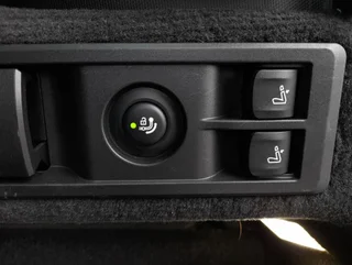 330 e Touring SPORTLINE 4x4 Aut. - Image 16