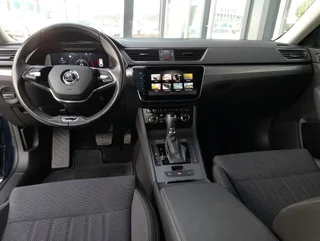 Superb Kombi STYLE PHEV 156/218 DSG - Image 3