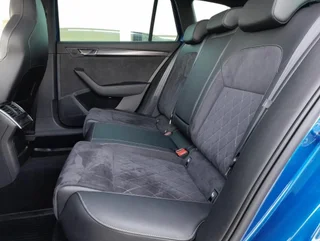 Superb Kombi SPORTLINE PHEV 156/218 DSG - Image 15