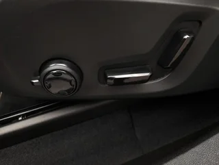 XC60 T8 R-DESIGN PHEV 4x4 Aut - Image 11