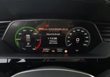 e-tron SB 50 quattro S-LINE - Image 7