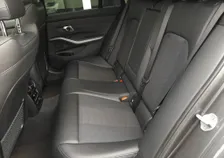 320 Touring 4x4 Aut - Image 13