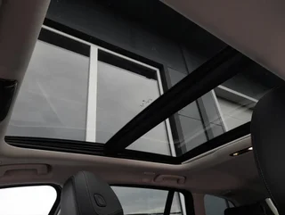 320 Touring 4x4 Aut - Image 12