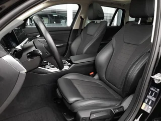 330 e Touring SPORT LINE PHEV 4x4 Aut - Image 13