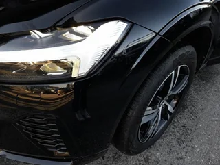 XC60 T6 R-DESIGN 4x4 PHEV Aut - Image 18