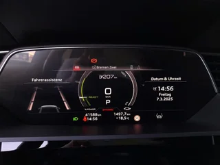 e-tron SB 50 quattro S-LINE - Image 8